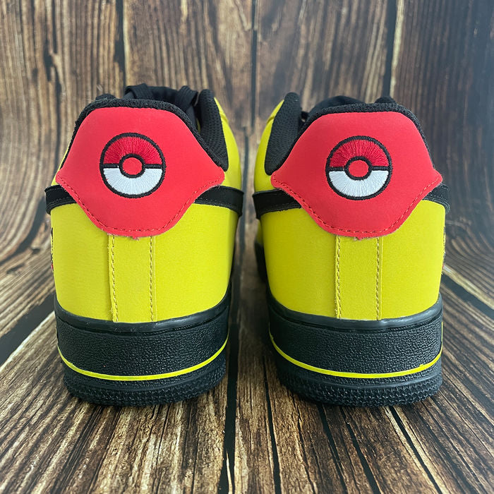 Scarpe da ginnastica Pikachu personalizzate per donne e uomini